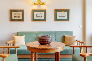 Interior - Holiday Home 'El Tesorillo Andalúz' with Sea View, Wi-Fi and Air Conditioning (Almuñécar)