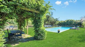 Pool - Secluded, Charming Southampton estate with pool, gardens, and timeless... (Southampton)