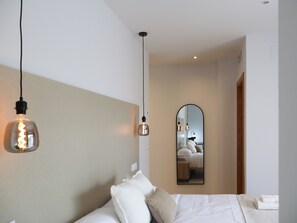 Minibar, in-room safe, desk, soundproofing - TAYP Navalmoral (Navalmoral de la Mata)