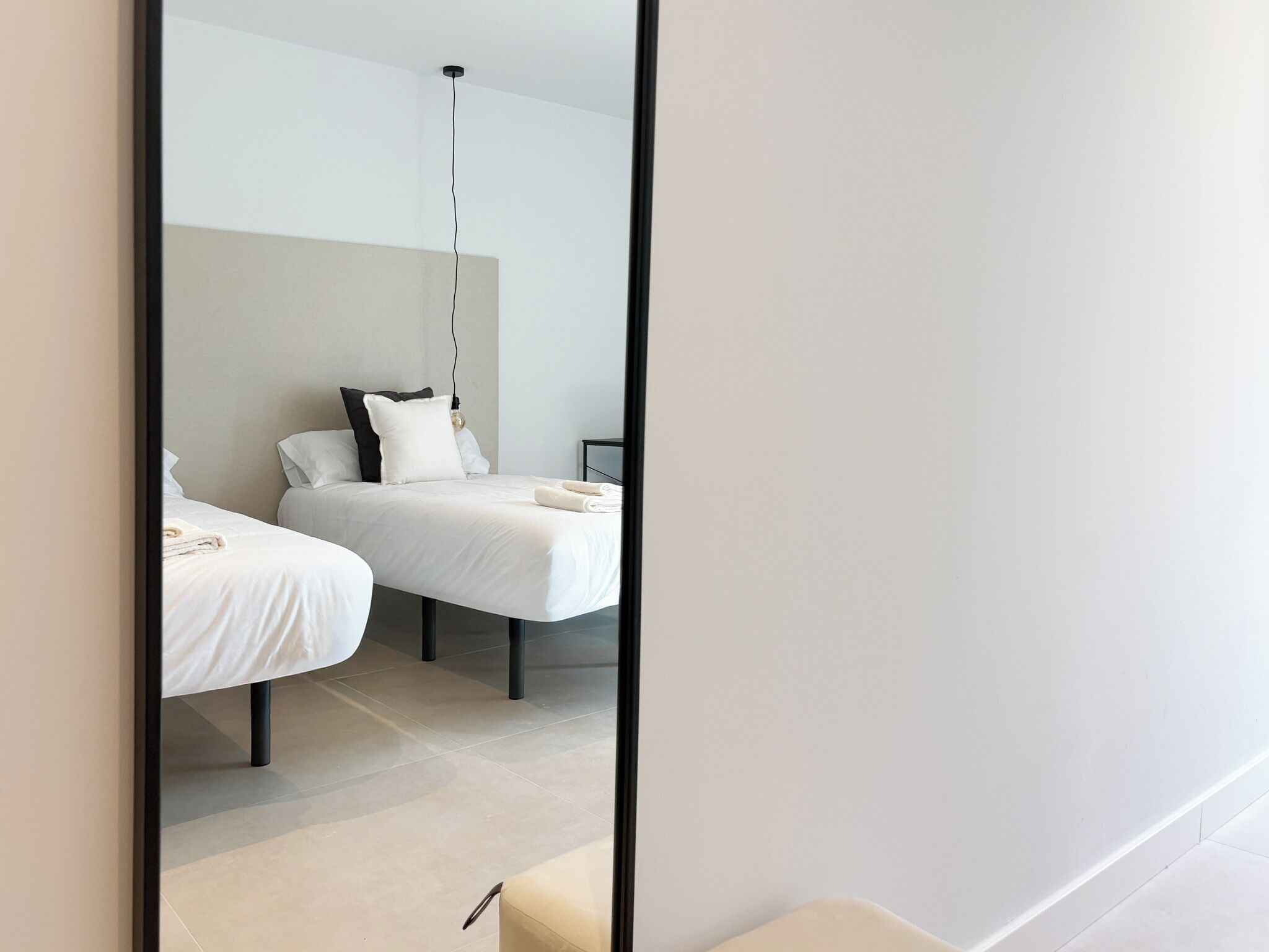 Quarto duplo | Frigobar, cofres nos quartos, escrivaninha, quartos à prova de som