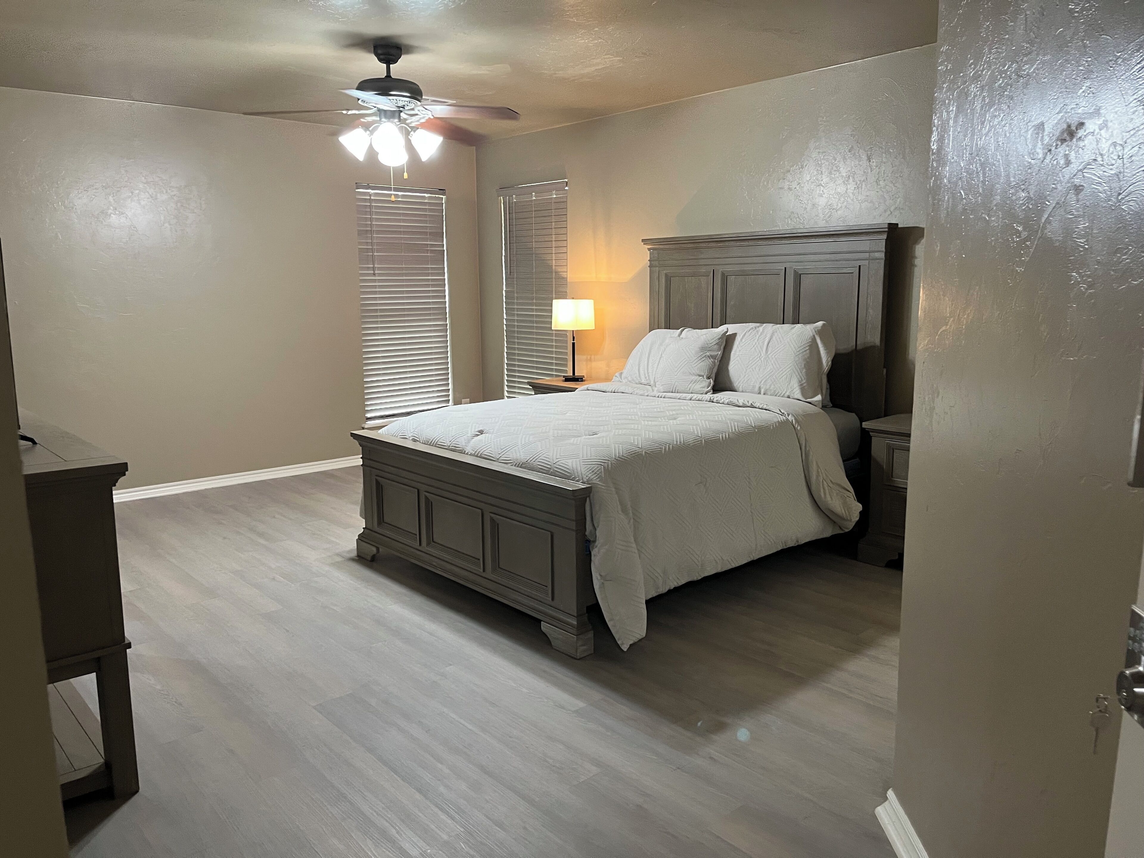 3 habitaciones, internet y ropa de cama 