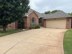 Property grounds - Home Away From Home (Edmond)