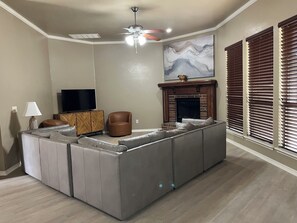 Living area - Home Away From Home (Edmond)