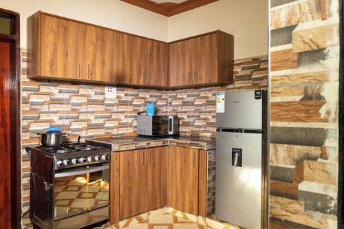 Alfred Villas Gulu Five Bed Room Furnished House