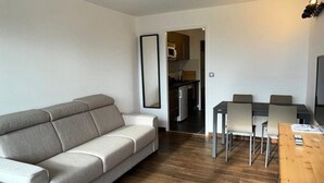 Living area - Alpe D'huez Apartment 27m2 Eclose East (Huez)