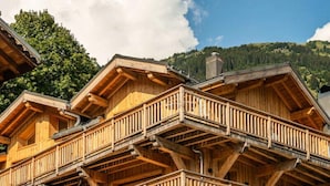 Exterior detail - Apartment in Champagny Near Vanoise Massif (Champagny-en-Vanoise)