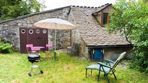 Property grounds - Gite de France for 2 People (Pont-de-Montvert-Sud-Mont-Lozere)