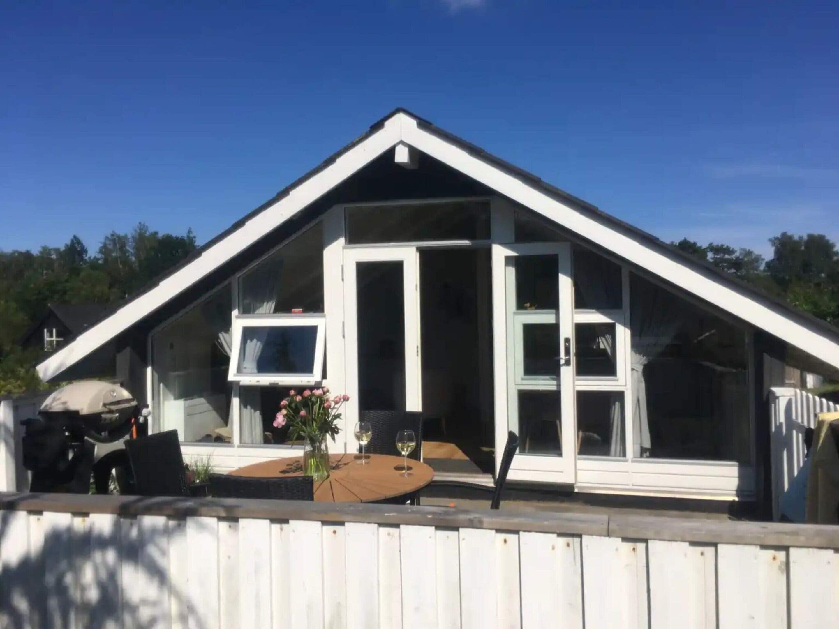 House | Outdoor dining