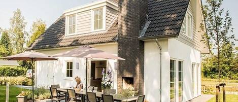 Bangalô | Opções para refeição ao ar livre