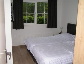 5 habitaciones y muebles diferentes 