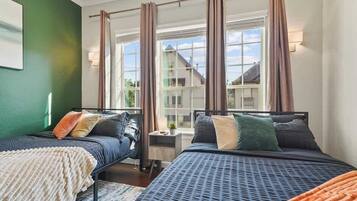 熨斗/熨衫板、可攜式嬰兒床、Wi-Fi、床單