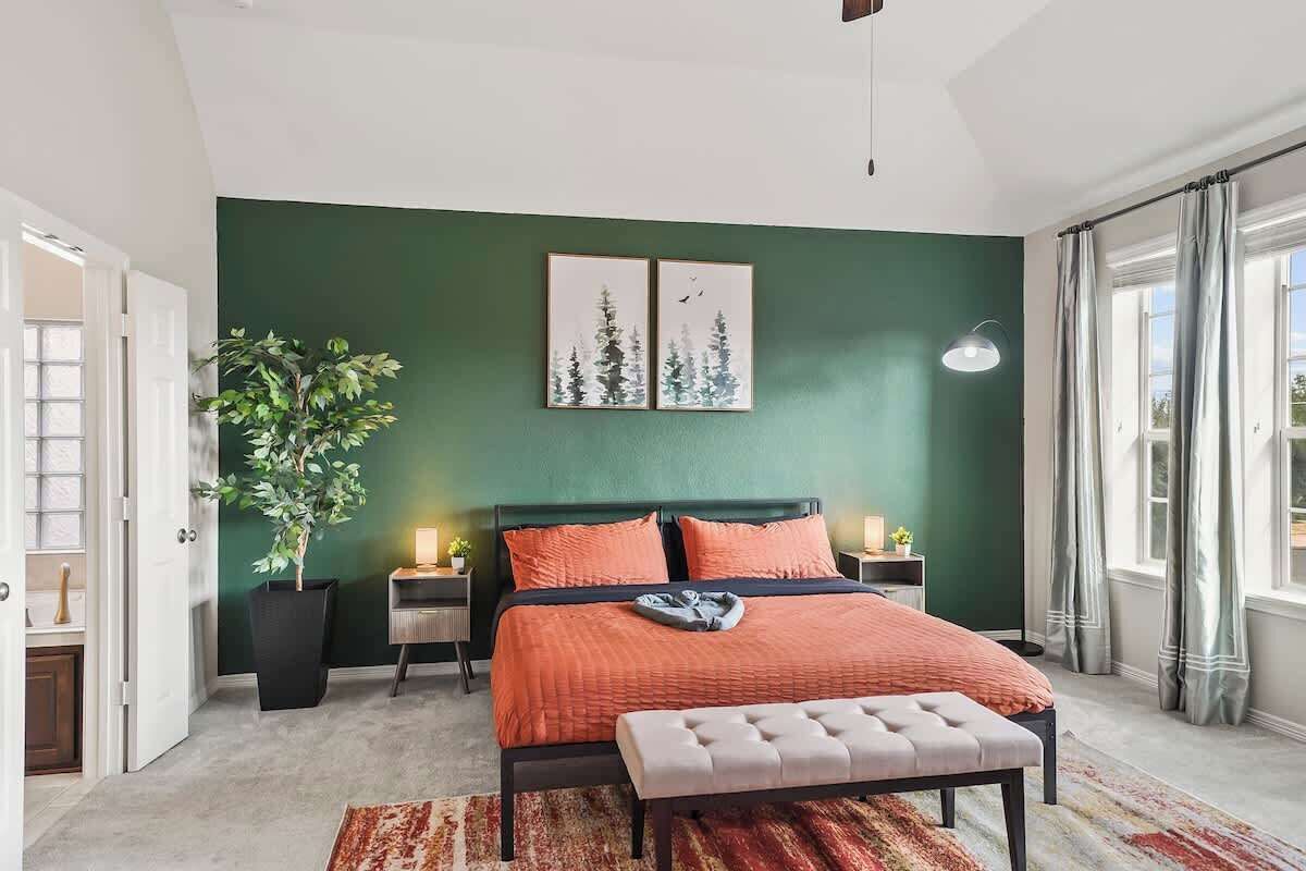 5 habitaciones, tabla de planchar con plancha, cuna de viaje y wifi 