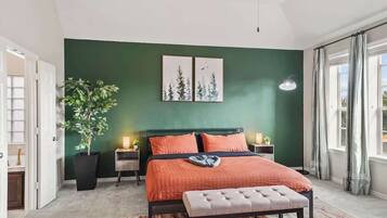 5 habitaciones, tabla de planchar con plancha, cuna de viaje y wifi