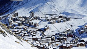 Unclassified image, 2 of 3, button - Large 3-room Apartment for 5 People - 55m2 - 3 (Tignes)