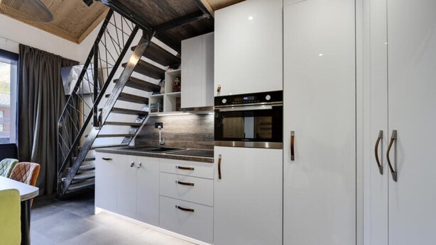 Fridge, dishwasher, cookware/dishes/utensils - Apartment in Tignes Near Grande Motte Ski (Tignes)