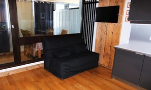 Living area - Holiday Home in Slalom Near Ski Slopes (Les Belleville)