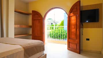 Deluxe Room | Balcony view