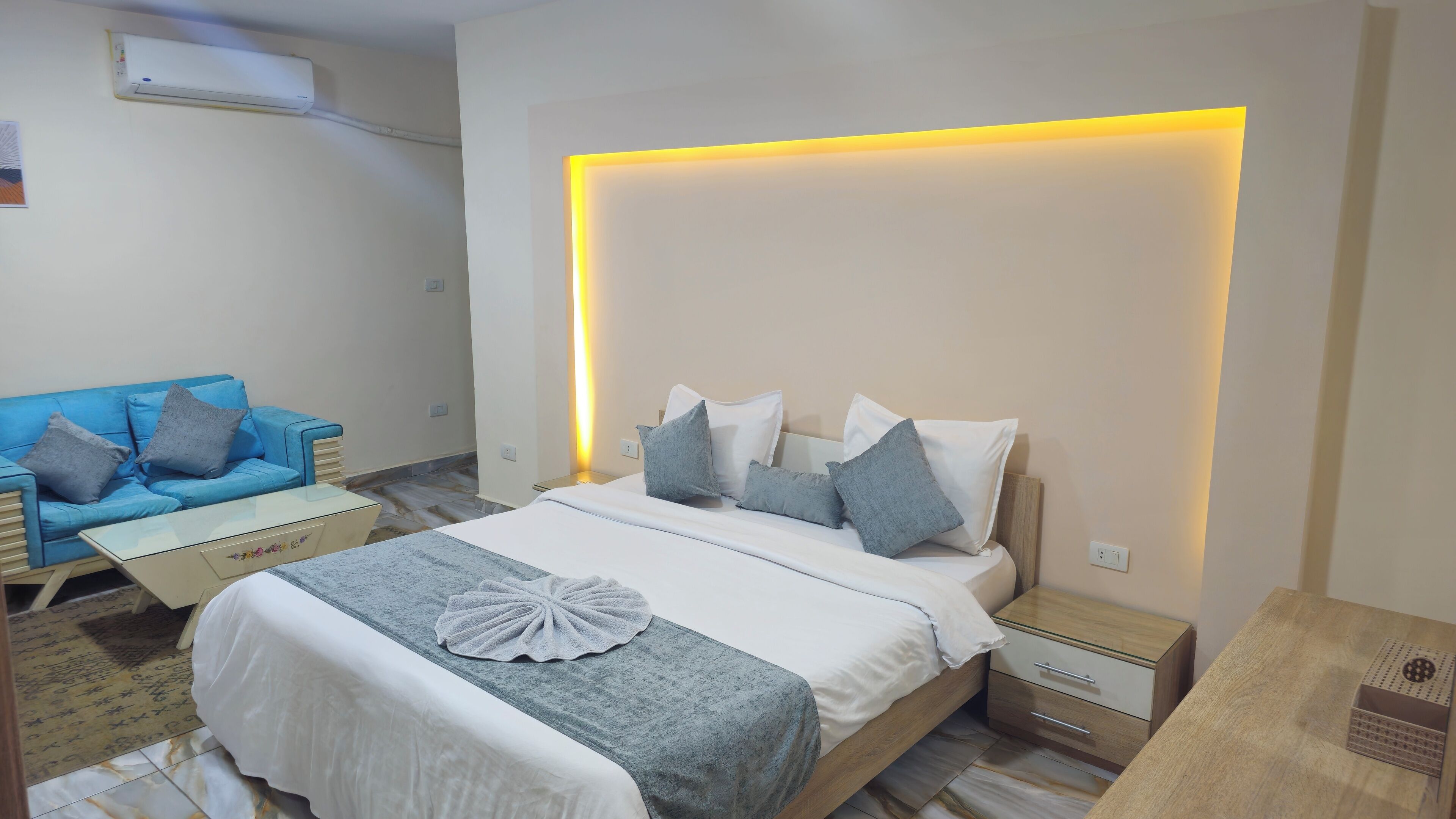 4 室のベッドルーム、アイロン / アイロン台、WiFi