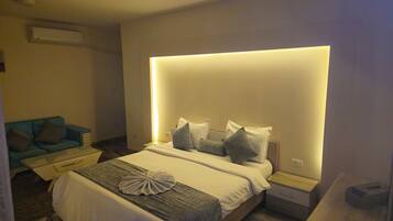 4 Schlafzimmer, Bügeleisen/Bügelbrett, WLAN