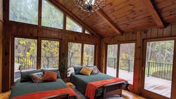 4 Schlafzimmer, BĂŒgeleisen/BĂŒgelbrett, WLAN, BettwĂ€sche