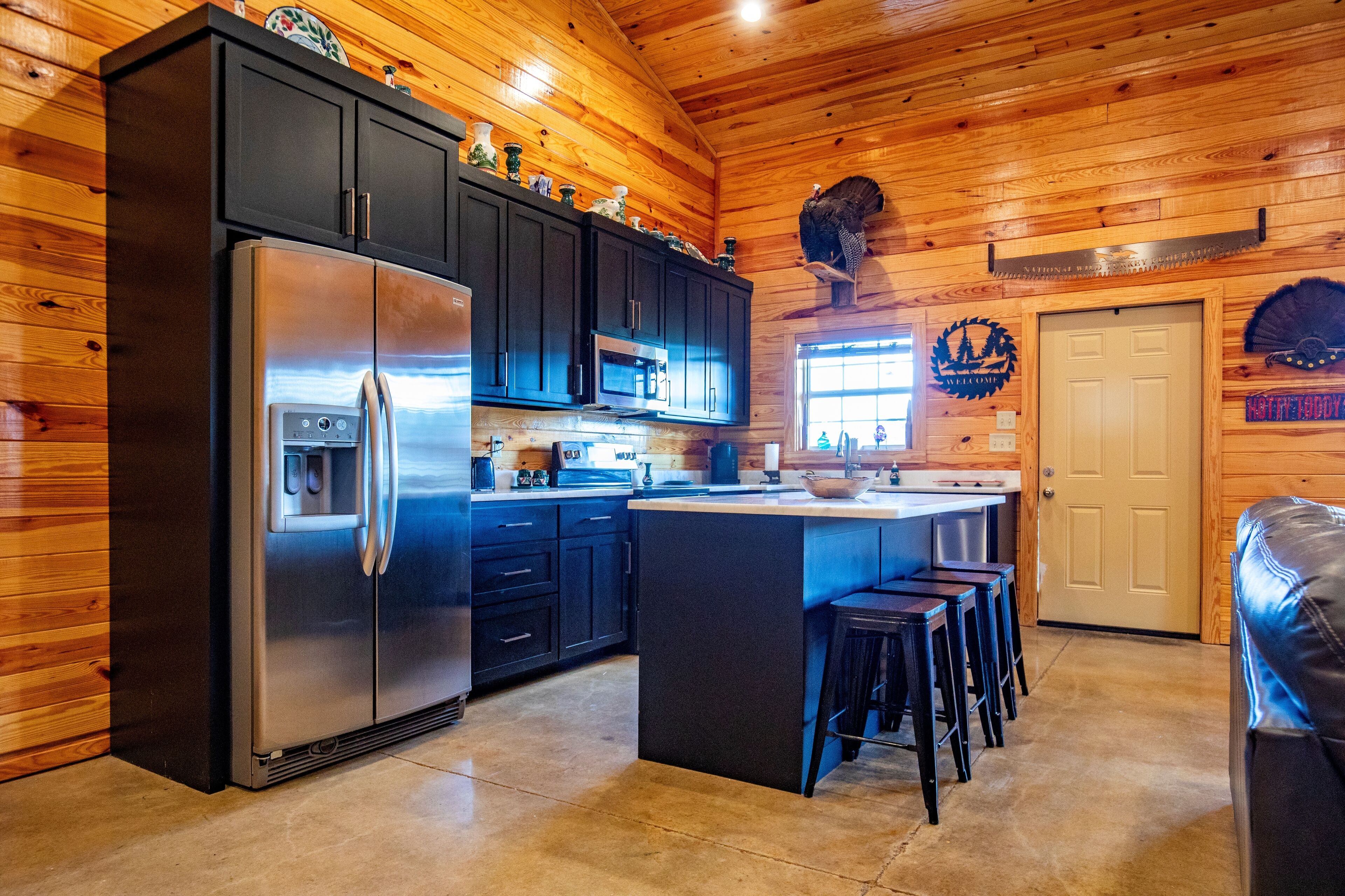 冰箱、微波炉、烤箱、炉灶