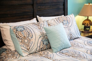 مكواة/لوح كي وواي فاي مجانًا وملاءات أسرّة