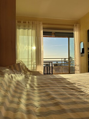 Bügeleisen/Bügelbrett, Bettwäsche