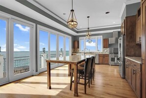 Mikrowelle, Ofen, Herdplatte, Geschirrspüler