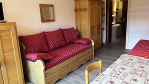 Interior - Ruitor 305 (Les Allues)