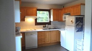Unclassified image, 2 of 3, button - Chalet in Areches Near Grand Mont Slopes (Beaufort)