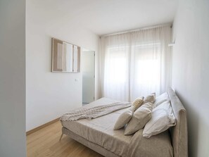 아파트 | 2 개의 침실, 노트북 작업 공간, 다리미/다리미판, 침대 시트