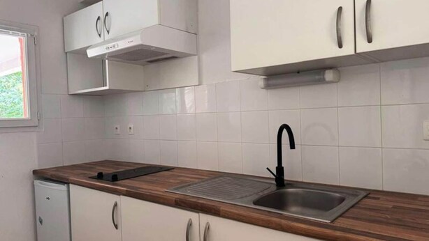 Fridge, microwave, electric kettle, toaster - Apartment in Vernet-les-bains With Pool (Vernet-les-Bains)