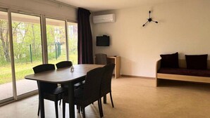 Dining - Apartment in Vernet-les-bains With Pool (Vernet-les-Bains)
