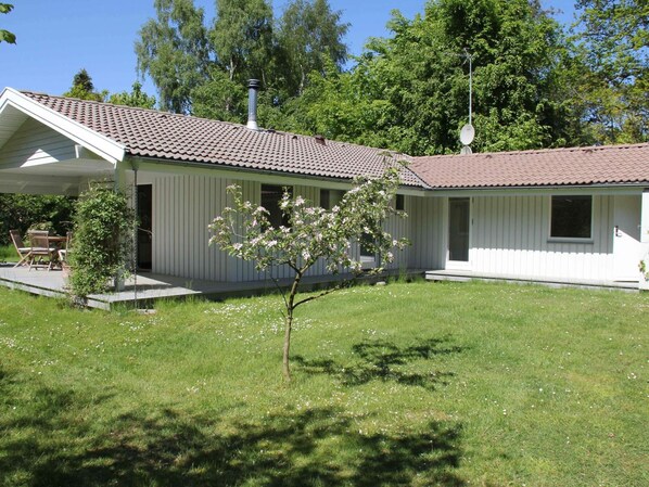 House | Exterior - 5 Star Holiday Home in Hornbaek (Hornbaek)