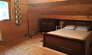 Iron/ironing board - Chalets for 8 People (Albiez-Montrond)