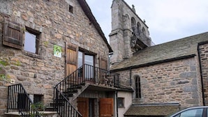 Exterior - Holiday Home in Fau de Peyre With Pool (Peyre-en-Aubrac)
