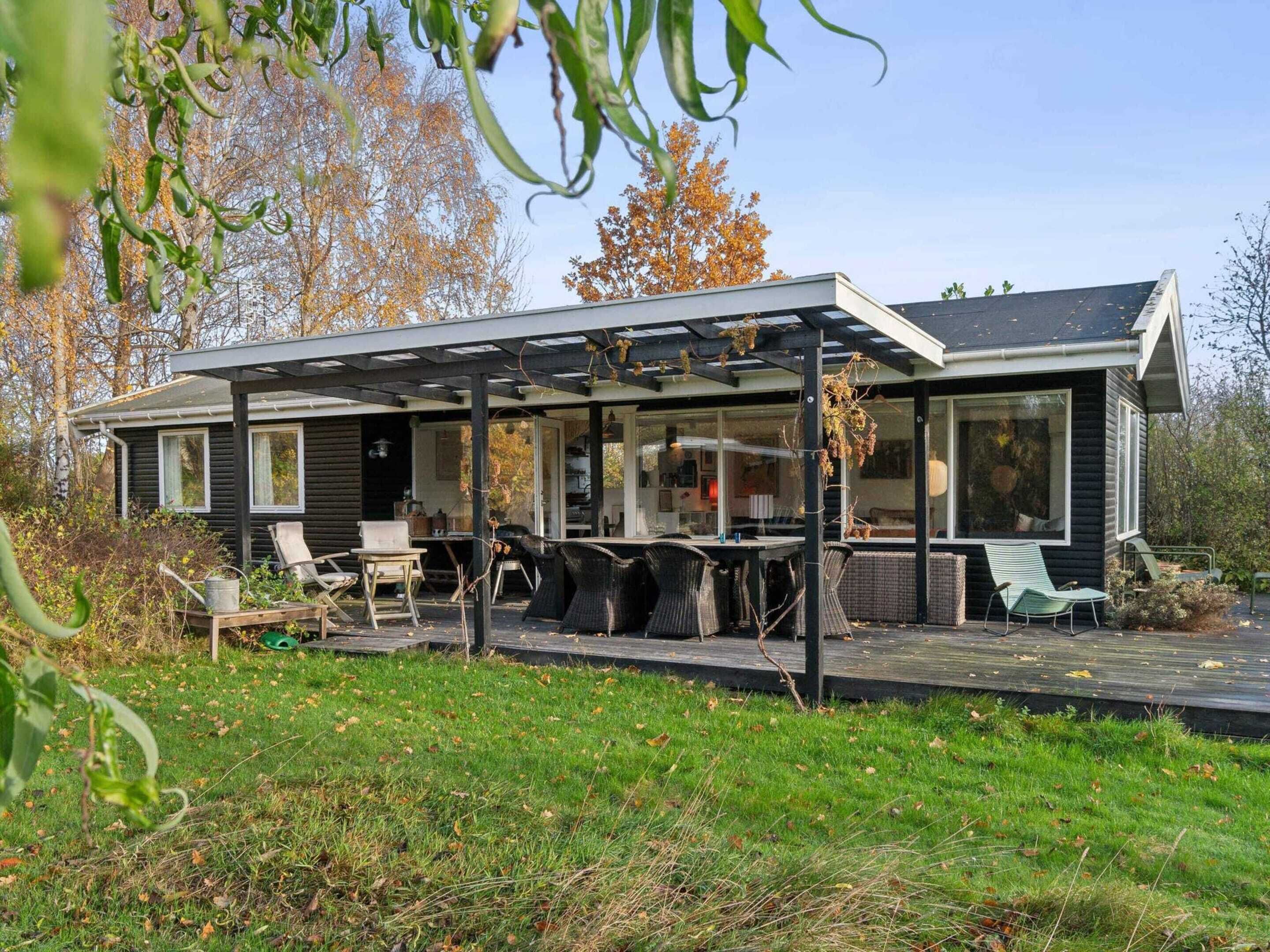 House | Outdoor dining