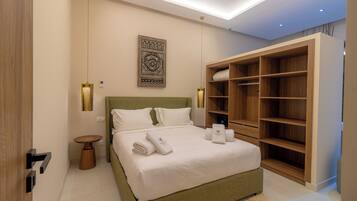 4 habitaciones, tabla de planchar con plancha, wifi y ropa de cama