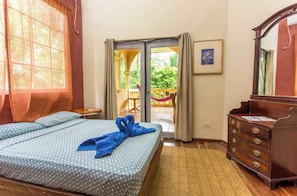 3 soveværelser, pengeskab på værelset, internetforbindelse, sengetøj