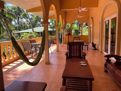 Fabulous 3-bedroom house with AC in Bocas del Toro