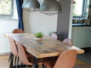 House | Dining - Family Bungalow With Private Garden (Ewijk)