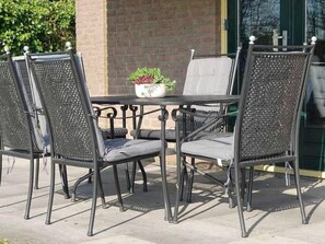House | Balcony - Family Bungalow With Private Garden (Ewijk)