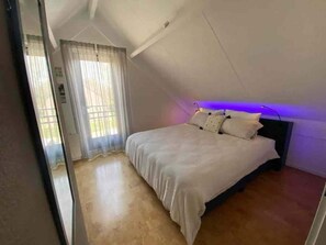 Casa | 3 dormitorios y ropa de cama