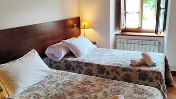 6 dormitorios, tabla de planchar con plancha, wifi y ropa de cama