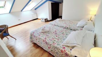 6 dormitorios, tabla de planchar con plancha, wifi y ropa de cama