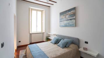 Apartment | 2 bedrooms, laptop workspace, iron/ironing board, bed sheets