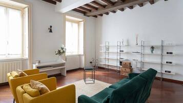 Apartment | Living room