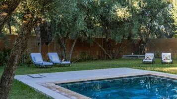 Biệt thự, 4 phòng ngủ, phù hợp cho người khuyết tật, hút thuốc | Hồ bơi | Hồ bơi trong nhà