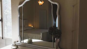 Villa | 4 bedrooms, laptop workspace, iron/ironing board, bed sheets