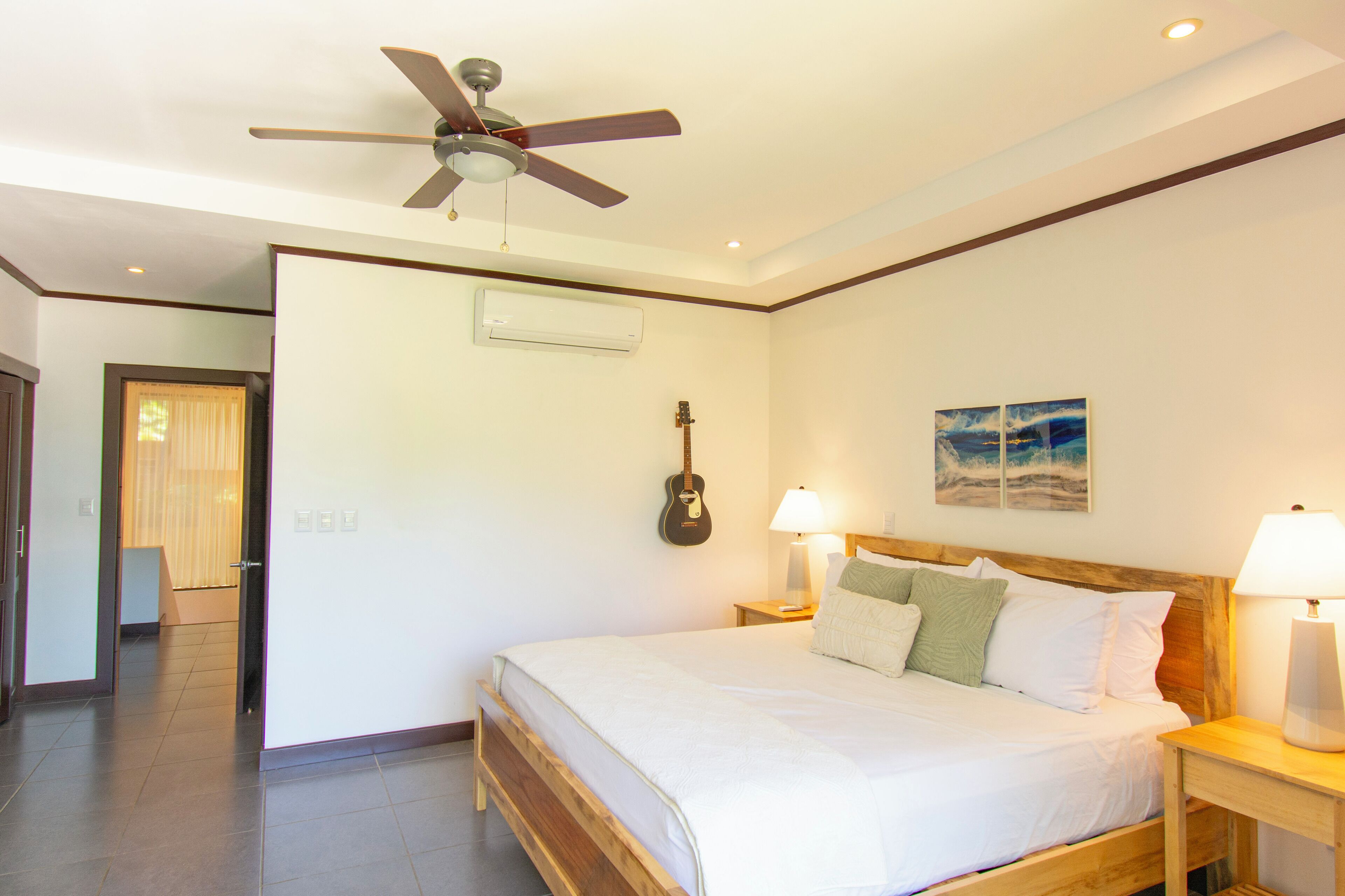 2 bedrooms, desk, free WiFi, bed sheets